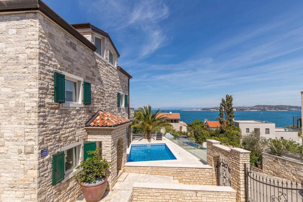 Villa Milena With Pool And Sea View Crveni Vrh Exteriör bild