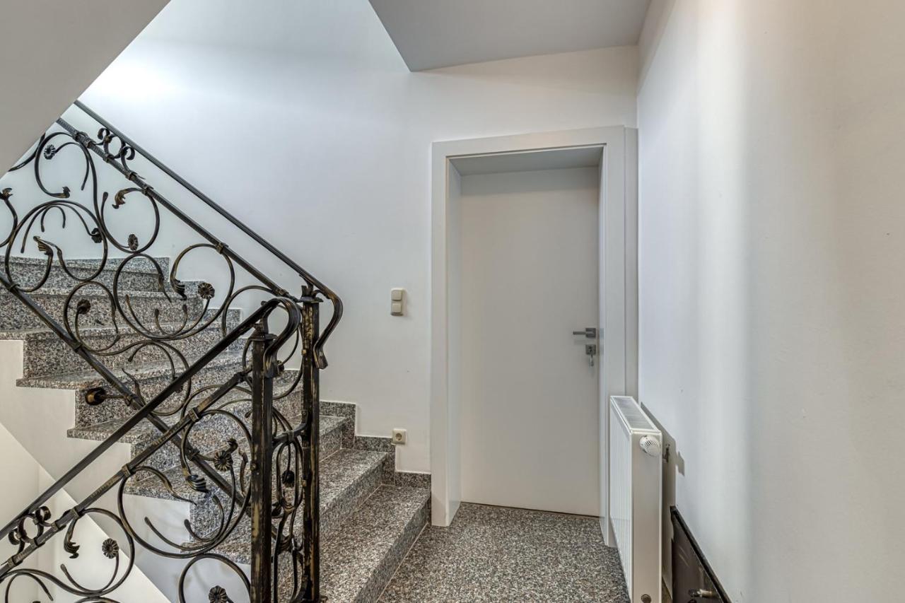 Villa Milena With Pool And Sea View Crveni Vrh Exteriör bild